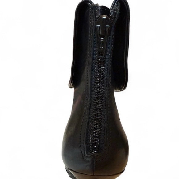 Ralph Lauren Leola Cuffed Black Leather Pointy Toe Bootie Stiletto Size 8.5 - Picture 5 of 8